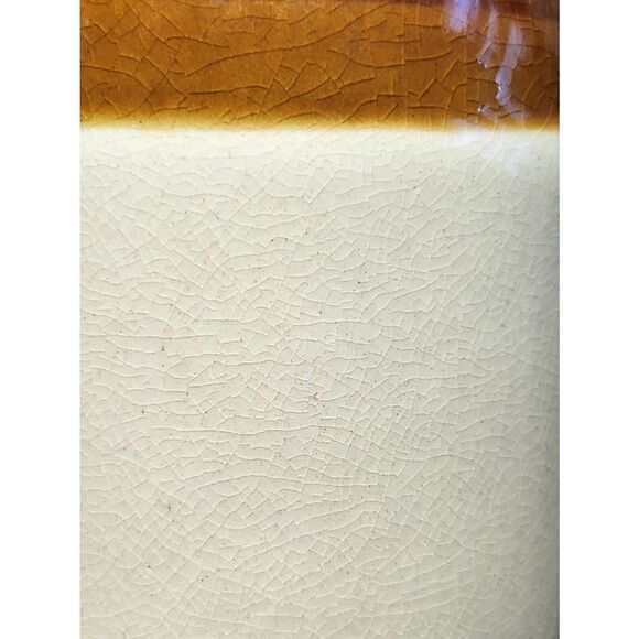 Vintage Salt and Pepper Shakers - Picture 6 of 6